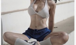당연히 ai 인줄 알았는데 놀랍게도 실제 몸매